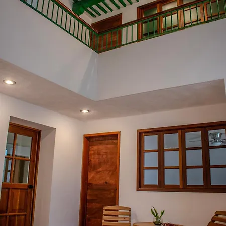 Hostal 66